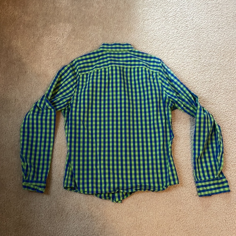 Mens casual button up. - Picture 4 of 4